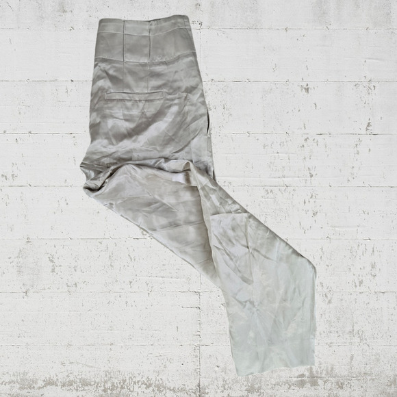 Banana Republic Gold Shiny High Waisted Satin Shiny Cargo Cropped Pants Size 4 - Picture 9 of 10